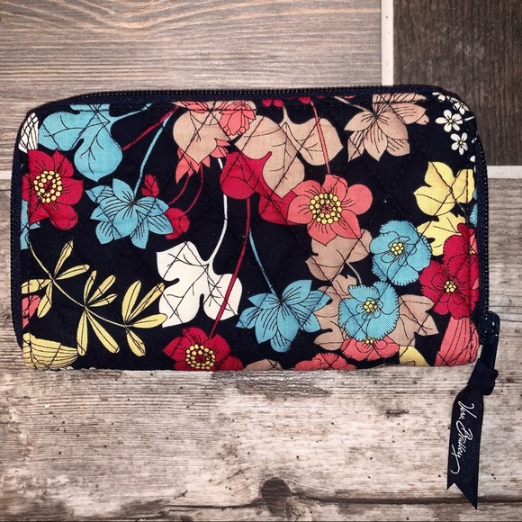 Vera Bradley Wallet - Picture 3 of 6